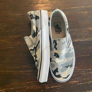 Vans camouflage slip ons